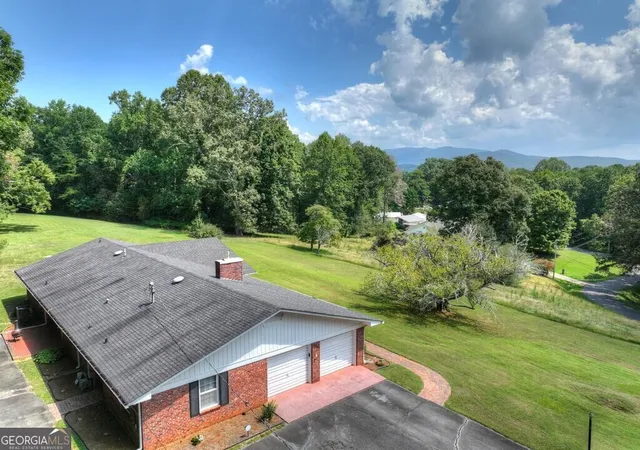 Photo 2 of Single family home for sale at 167 Vista Dr, Ellijay, GA 30540 | MLS# 10842571 | Listing updated on 2026-09-23