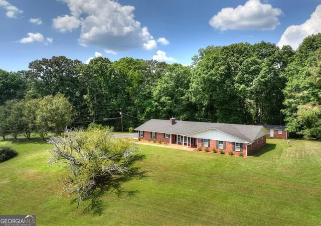 Photo 3 of Single family home for sale at 167 Vista Dr, Ellijay, GA 30540 | MLS# 10842571 | Listing updated on 2026-09-23
