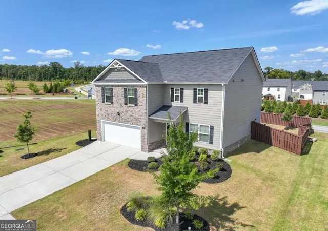 Photo 3 of Single family home for sale at 258 Aster Ave, Locust Grove, GA 30248 | MLS# 10844474 | Listing updated on 2026-09-17