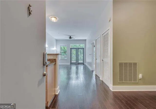 Photo 3 of Condo for sale at 425 Chapel St SW #2107, Atlanta, GA 30313 | MLS# 10848717 | Listing updated on 2026-10-02