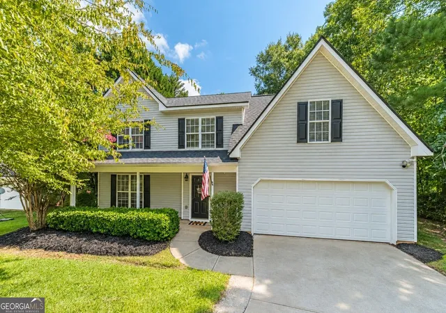 Photo 1 of Single family home for sale at 815 Sterling Pl, Monroe, GA 30656 | MLS# 10845224 | Listing updated on 2026-10-08