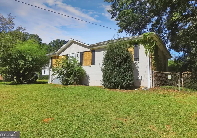 Photo 2 of Single family home for sale at 2764 Mcafee Rd, Decatur, GA 30032 | MLS# 10877533 | Listing updated on 2026-10-26