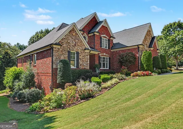 Photo 2 of Single family home for sale at 4638 Cardinal Ridge Way, Flowery Branch, GA 30542 | MLS# 10839358 | Listing updated on 2026-09-17
