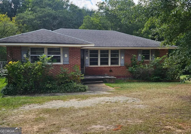 Photo 1 of Single family home for sale at 333 Henderson St, Jackson, GA 30233 | MLS# 10846137 | Listing updated on 2026-10-05