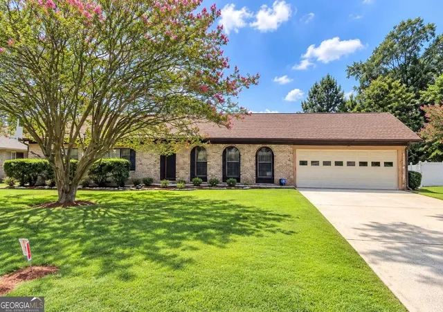 Photo 1 of Single family home for sale at 457 Castleaire Dr, Stone Mountain, GA 30087 | MLS# 10834131 | Listing updated on 2026-09-23