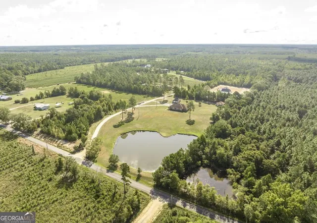 Photo 3 of Single family home for sale at 2509 Orphans Cemetery Rd, Eastman, GA 31023 | MLS# 10839931 | Listing updated on 2026-09-18