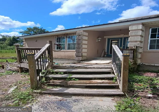 Photo 2 of Single family home for sale at 470 Banklodge Dr, Douglas, GA 31535 | MLS# 10847558 | Listing updated on 2026-09-30