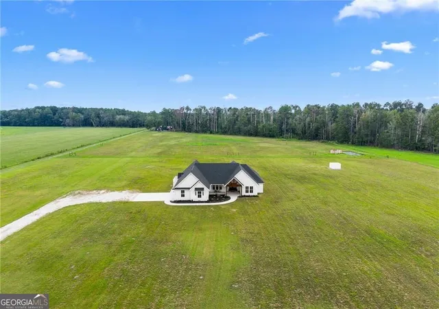 Photo 2 of Single family home for sale at 10143 Us Hwy 80 E, Brooklet, GA 30415 | MLS# 10848888 | Listing updated on 2026-09-25