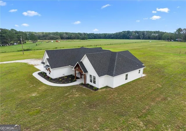 Photo 3 of Single family home for sale at 10143 Us Hwy 80 E, Brooklet, GA 30415 | MLS# 10848888 | Listing updated on 2026-09-25