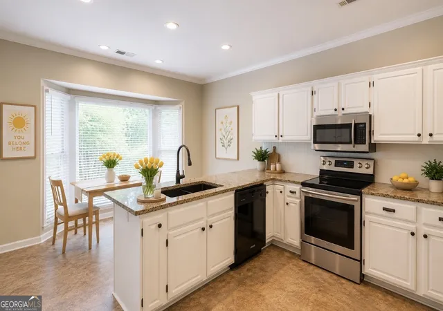 Photo 3 of Single family home for sale at 912 Lundy Ter, Macon, GA 31210 | MLS# 10763473 | Listing updated on 2026-09-14