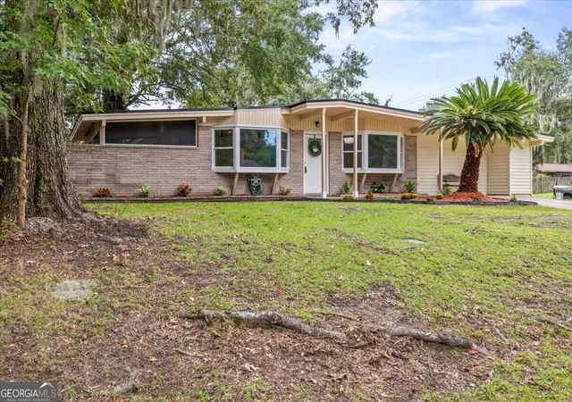 Photo 2 of Single family home for sale at 321 Briarcliff Cir, Savannah, GA 31419 | MLS# 10871175 | Listing updated on 2026-10-29