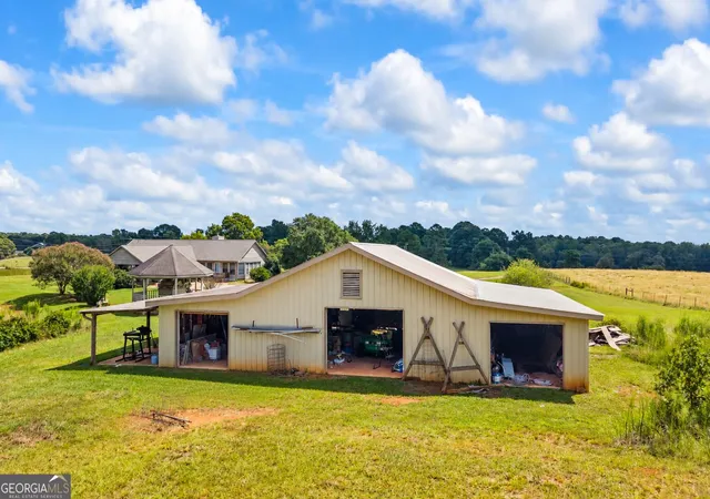 Photo 3 of Single family home for sale at 1655 Akin Rd, Martin, GA 30557 | MLS# 10845956 | Listing updated on 2026-09-28