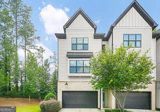 Photo 3 of Townhouse for sale at 1490 Addison Pl, Decatur, GA 30033 | MLS# 10846894 | Listing updated on 2026-10-02
