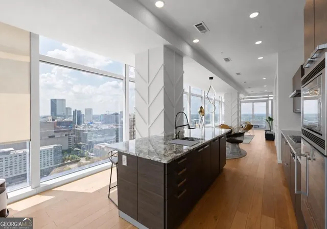 Photo 3 of Condo for sale at 45 Ivan Allen Jr Blvd #2505, Atlanta, GA 30308 | MLS# 10840347 | Listing updated on 2026-10-16