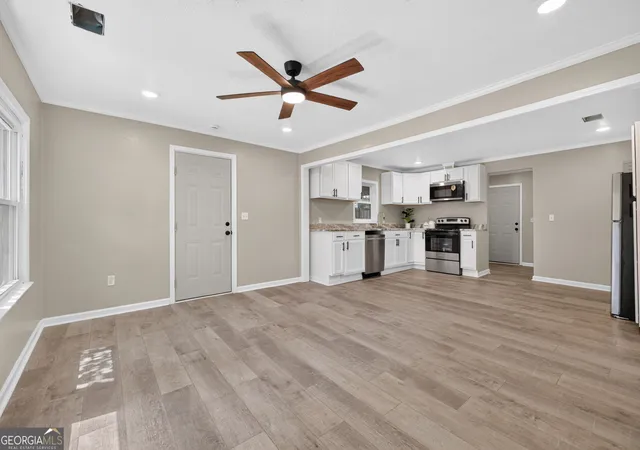 Photo 3 of Single family home for sale at 205 Elm St, Washington, GA 30673 | MLS# 10845732 | Listing updated on 2026-09-28
