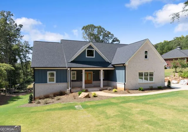 Photo 3 of Single family home for sale at 3063 Ivey Rd, Gainesville, GA 30504 | MLS# 10842718 | Listing updated on 2026-09-23