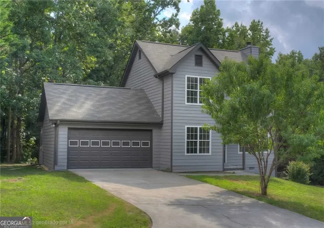 Photo 2 of Single family home for sale at 3043 Saddle Creek Dr, Gainesville, GA 30507 | MLS# 10759015 | Listing updated on 2026-10-07