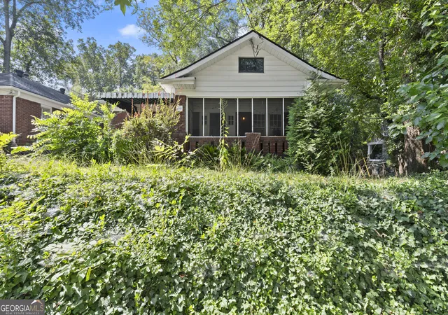 Photo 2 of Multi family home for sale at 1141 Rosedale Dr Ne, Atlanta, GA 30306 | MLS# 10834482 | Listing updated on 2026-10-08