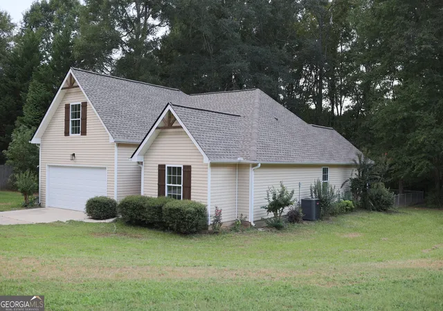 Photo 3 of Single family home for sale at 61 Concord Ct N, Concord, GA 30206 | MLS# 10842159 | Listing updated on 2026-10-28