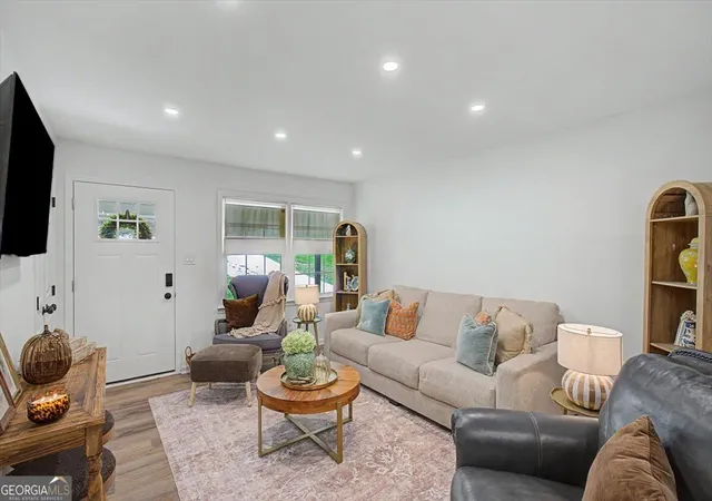 Photo 3 of Single family home for sale at 492 Moran Lake Rd NE, Rome, GA 30161 | MLS# 10850854 | Listing updated on 2026-10-06