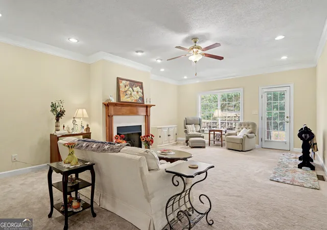 Photo 4 of Single family home for sale at 1225 Bent Crk Dr, Mcdonough, GA 30252 | MLS# 10843190 | Listing updated on 2026-09-11