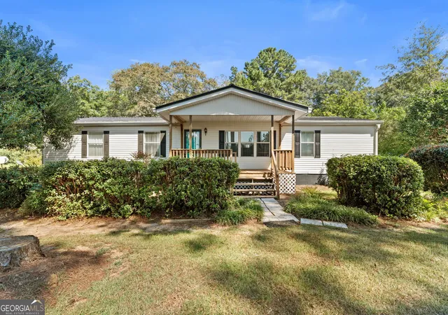 Photo 3 of Manufactured home for sale at 780 Old National Hwy, Pinehurst, GA 31070 | MLS# 10850672 | Listing updated on 2026-10-06