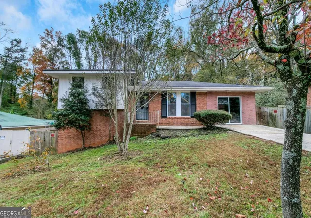 Photo 1 of Single family home for sale at 927 Slash Pine Rd, Forest Park, GA 30297 | MLS# 10837331 | Listing updated on 2026-09-04