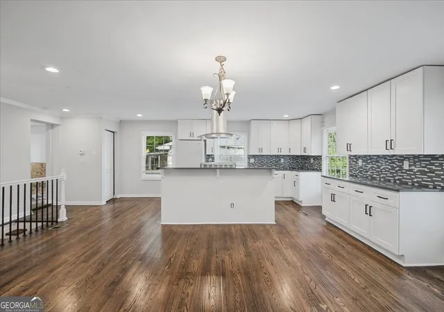 Photo 4 of Single family home for sale at 2844 Oldknow Dr NW, Atlanta, GA 30318 | MLS# 10849215 | Listing updated on 2026-10-05