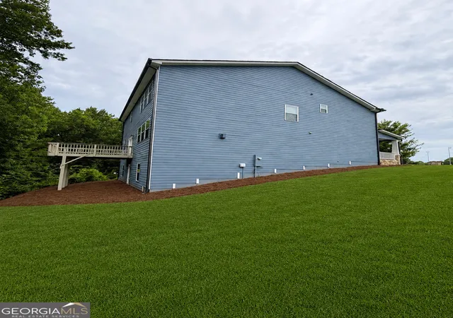 Photo 3 of Single family home for sale at 365 Chestnut Chase, Hoschton, GA 30548 | MLS# 10846855 | Listing updated on 2026-10-03