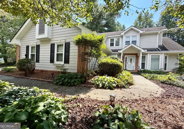 Photo 1 of Single family home for sale at 3240 Country Walk Dr, Powder Springs, GA 30127 | MLS# 10849376 | Listing updated on 2026-10-02