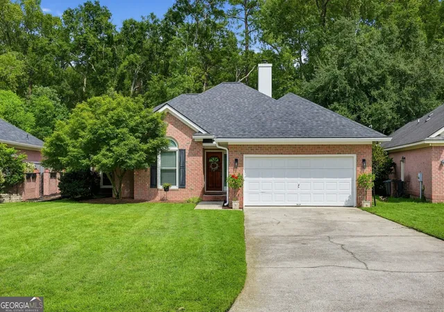 Photo 1 of Single family home for sale at 12 Oak Park Pl, Savannah, GA 31405 | MLS# 10849765 | Listing updated on 2026-10-16