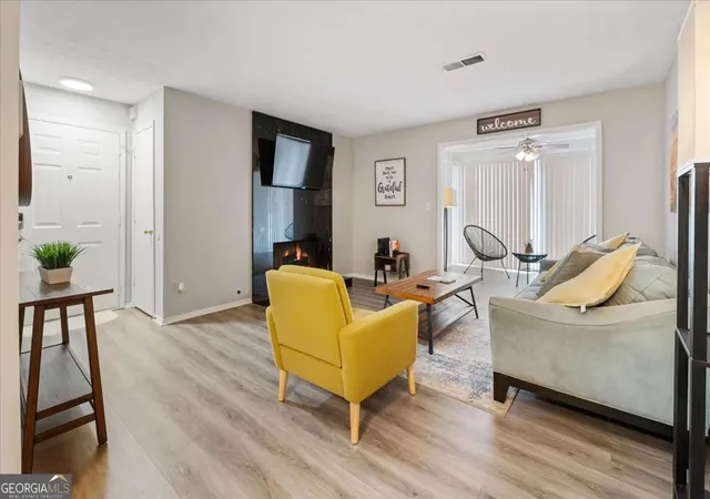 Photo 2 of Condo for sale at 2102 Augusta Dr Se #21, Marietta, GA 30067 | MLS# 10794447 | Listing updated on 2026-09-11