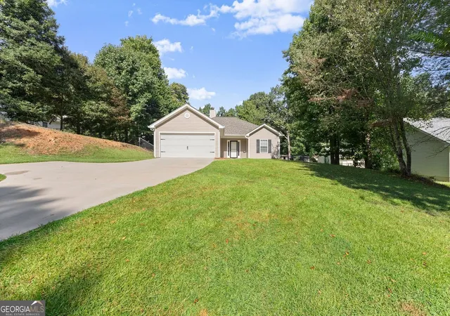 Photo 3 of Sale Pending at 5344 Stephens Rd, Oakwood, GA 30566 | MLS# 10837140 | Listing updated on 2026-09-24