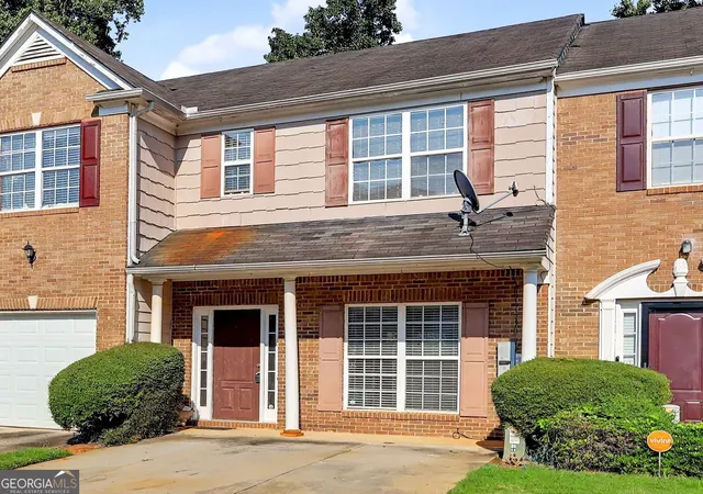 Photo 2 of Townhouse for sale at 190 Madeline Ct, Mcdonough, GA 30253 | MLS# 10840803 | Listing updated on 2026-09-18