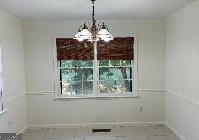 Photo 4 of Sale Pending at 143 Stonybrook Ct, Athens, GA 30605 | MLS# 10835422 | Listing updated on 2026-10-30