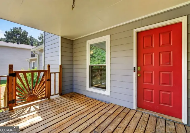 Photo 2 of Single family home for sale at 5147 Dekalb Way, Stone Mountain, GA 30087 | MLS# 10849366 | Listing updated on 2026-10-06