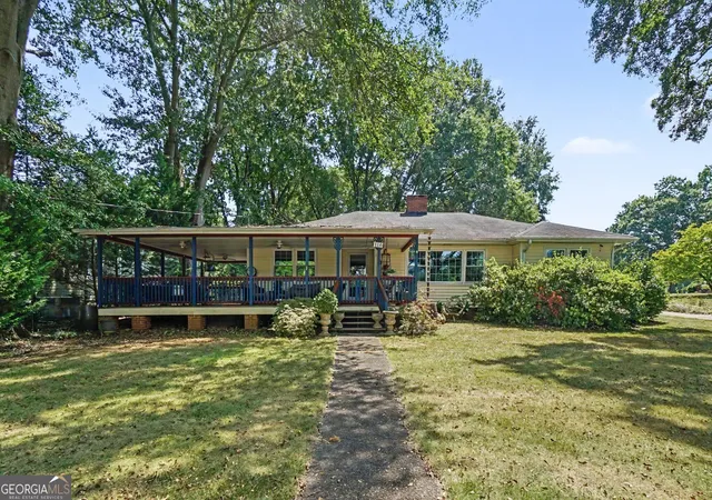 Photo 1 of Single family home for sale at 114 Etowah Dr, Cartersville, GA 30120 | MLS# 10829330 | Listing updated on 2026-09-17