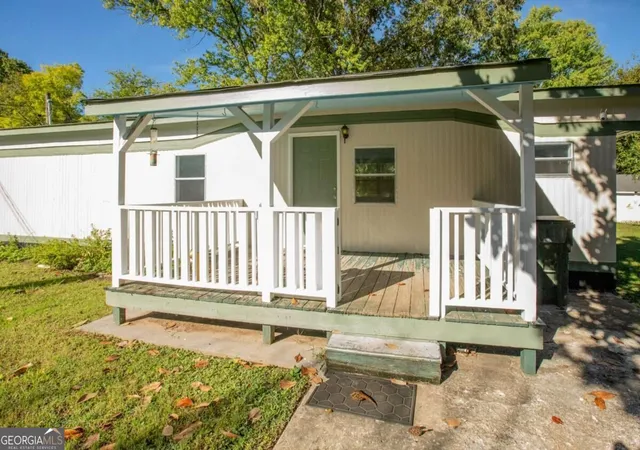 Photo 1 of Manufactured home for sale at 945 Avenue E, Dalton, GA 30721 | MLS# 10871166 | Listing updated on 2026-10-26