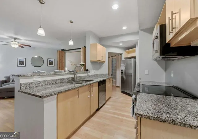 Photo 3 of Condo for sale at 390 17Th St Nw #3038, Atlanta, GA 30363 | MLS# 10733924 | Listing updated on 2026-10-09