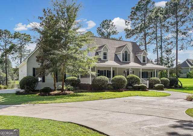 Photo 2 of Sale Pending at 4706 Woodland Dr, Tifton, GA 31794 | MLS# 10847199 | Listing updated on 2026-10-05