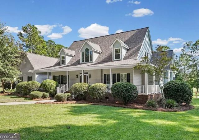 Sale Pending at 4706 Woodland Dr, Tifton, GA 31794 | MLS# 10847199 | Listing updated on 2026-10-05