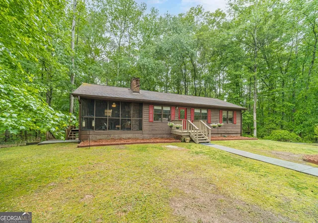 Photo 3 of Single family home for sale at 3661 Pennington Dr Se, Conyers, GA 30013 | MLS# 10753671 | Listing updated on 2026-09-27