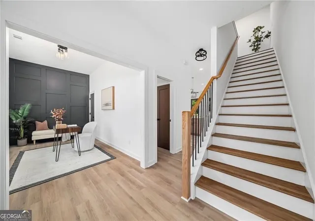 Photo 4 of Single family home for sale at 1221 Elizabeth Ave SW, Atlanta, GA 30310 | MLS# 10844666 | Listing updated on 2026-09-27