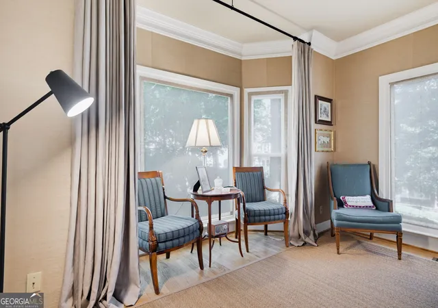 Listing Photo 4 - Condo for sale in building located at 1075 High Pt Dr NE, Atlanta, GA 30306