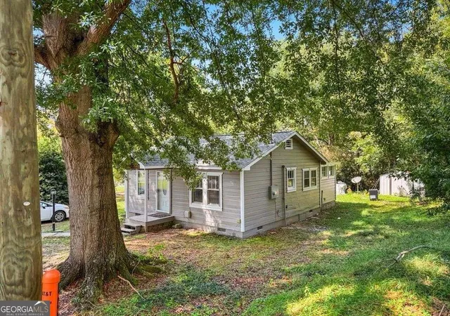 Photo 3 of Single family home for sale at 298 Tennessee St, Fairmount, GA 30139 | MLS# 10849314 | Listing updated on 2026-10-08