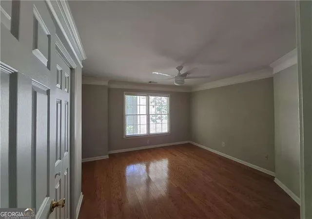 Photo 4 of Single family home for sale at 585 Oak Aly Way, Alpharetta, GA 30022 | MLS# 10846315 | Listing updated on 2026-10-05