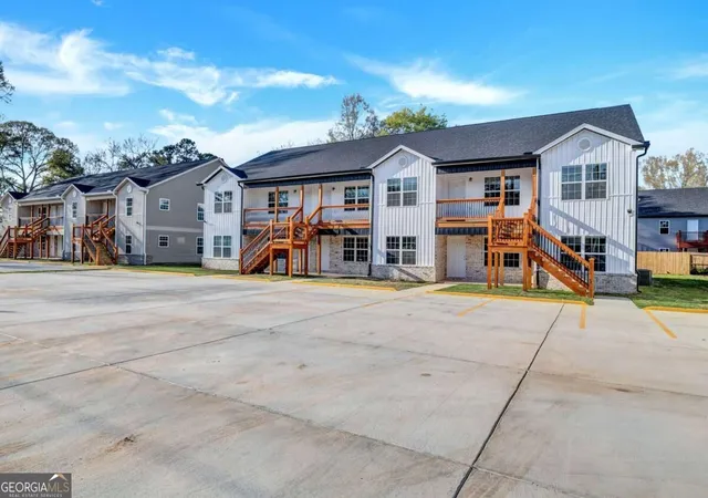 Photo 3 of Multi family home for sale at 619 Elberta St, Fort Valley, GA 31030 | MLS# 10851083 | Listing updated on 2026-10-06
