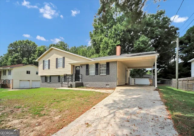 Photo 2 of Single family home for sale at 139 Caldwell Dr, Hampton, GA 30228 | MLS# 10837733 | Listing updated on 2026-09-21
