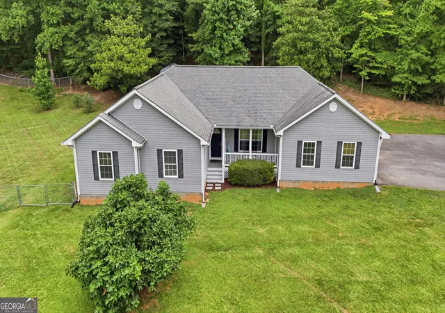 Photo 1 of Single family home for sale at 980 Falls Rd, Toccoa, GA 30577 | MLS# 10838194 | Listing updated on 2026-09-16
