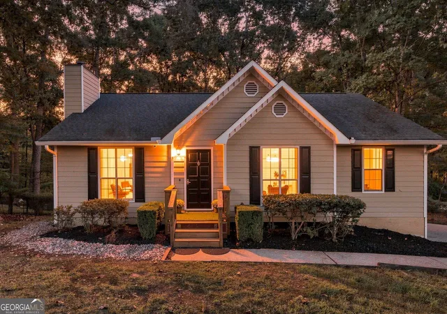 Photo 3 of Single family home for sale at 1204 Towne Harbor Ct, Woodstock, GA 30189 | MLS# 10841856 | Listing updated on 2026-09-26